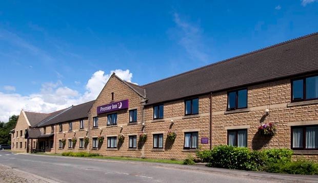 Premier Inn バーンリー エクステリア 写真